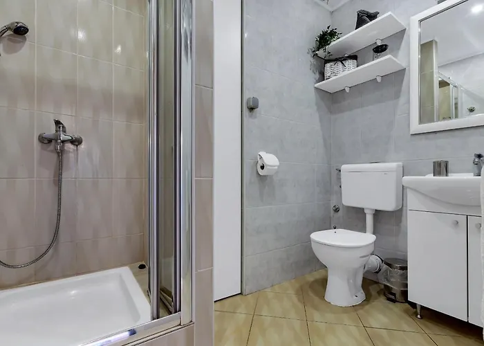 Dev On The In The Center *