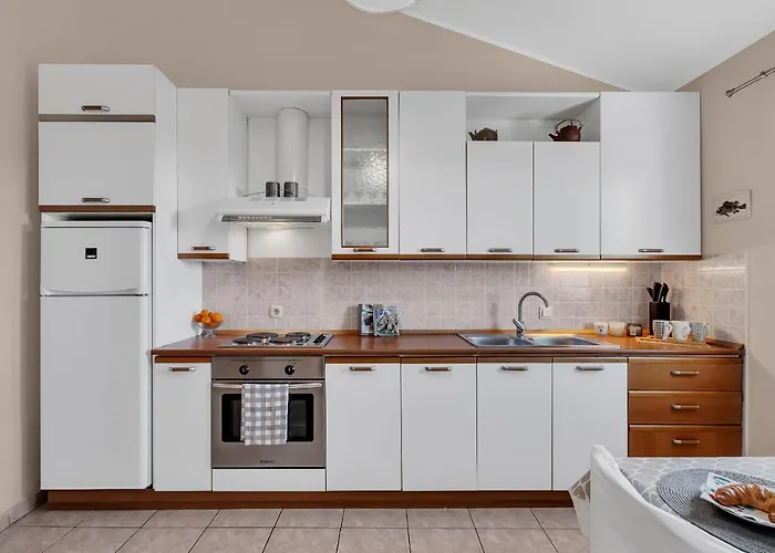 Apartment Dev On The In The Center Makarska