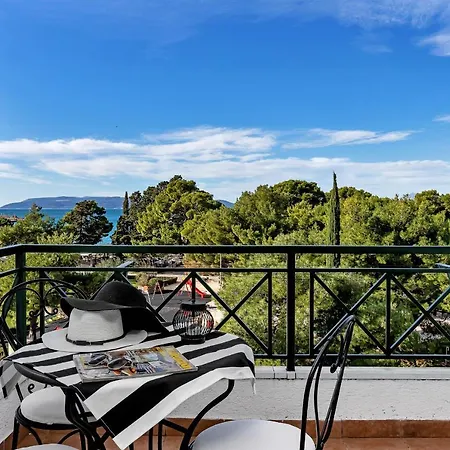 Dev On The In The Center Apartment Makarska